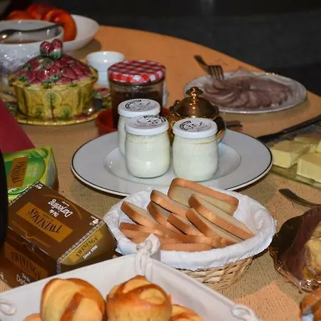 Le Du Aime Guest house *